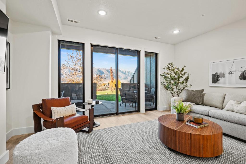 Wolf Creek House | Alpine Retreat Pt A106 Ski Escape Mtn Views
