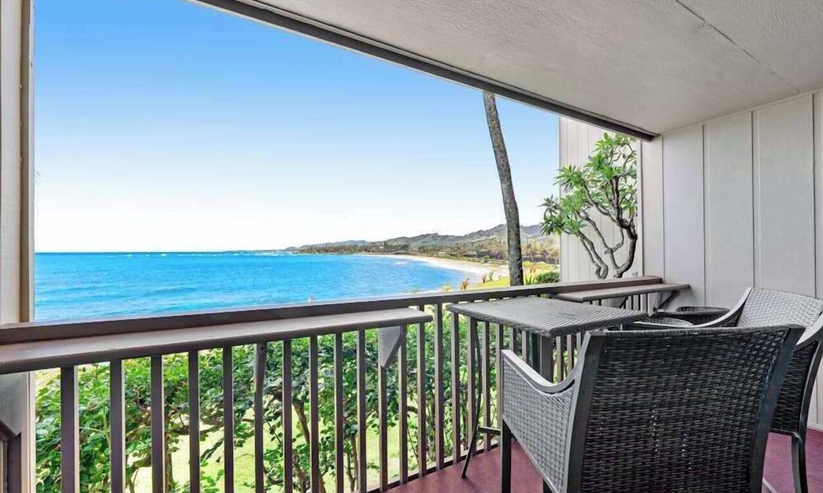 Wailua House Lots Condo | August Sale! Wake to Coconut Coast Views in an Oceanfront Home with Pool
