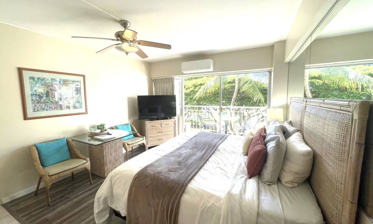 Waikiki Condo | Beachfront - Oceanview - Waikiki Shore