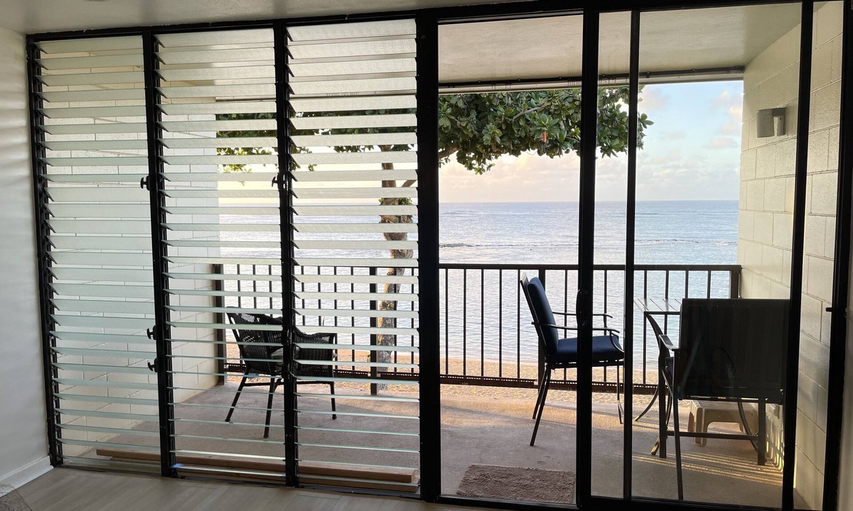 Waialee Condo | Beachfront top-floor unit on Oahu's north shore!