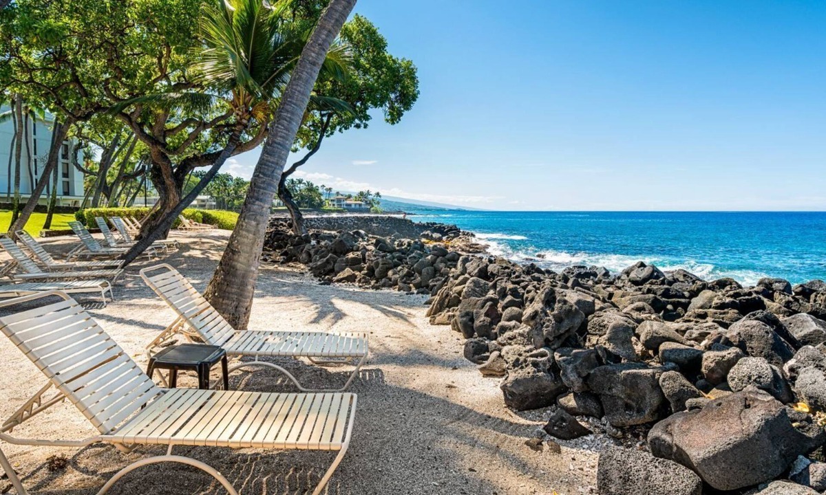Kailua-Kona Condo | Concierge Included - AC - Completely Updated- Vrkcv