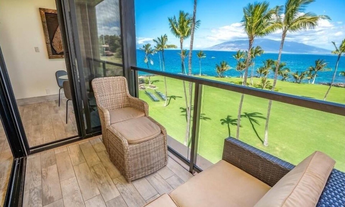 Kihei Condo | Kihei Surfside, #512 1 Bedroom Condo by RedAwning