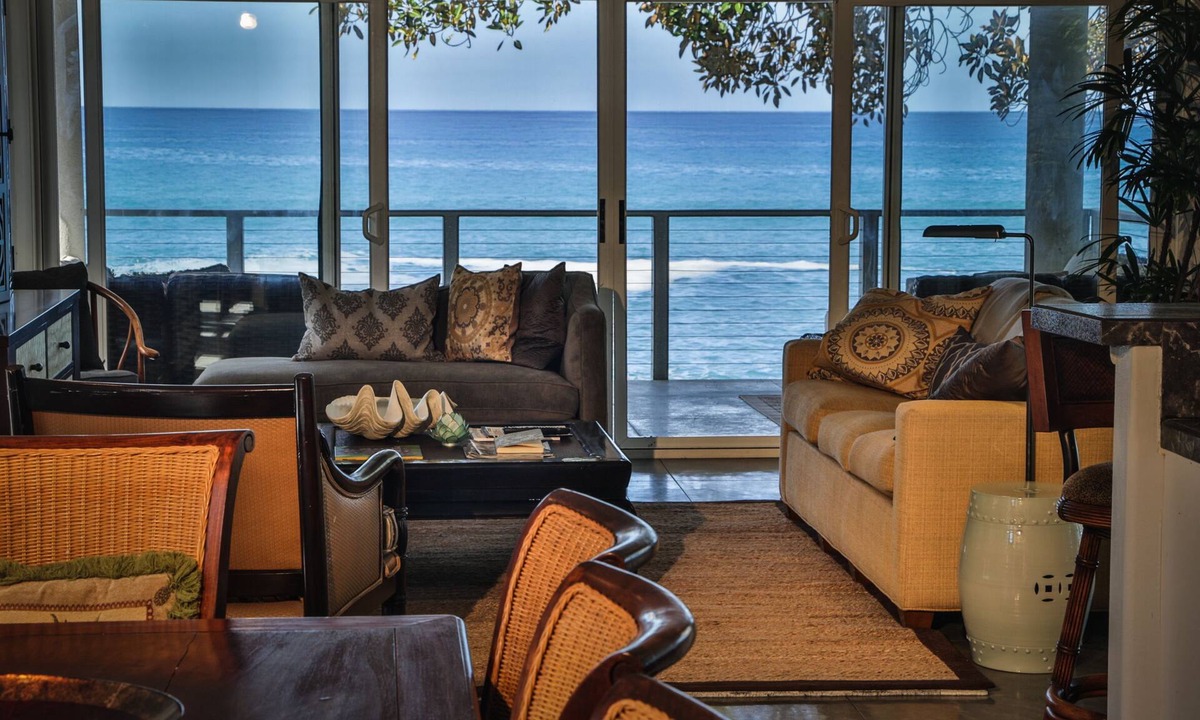Kailua-Kona House | Kona Bay Hale by RedAwning
