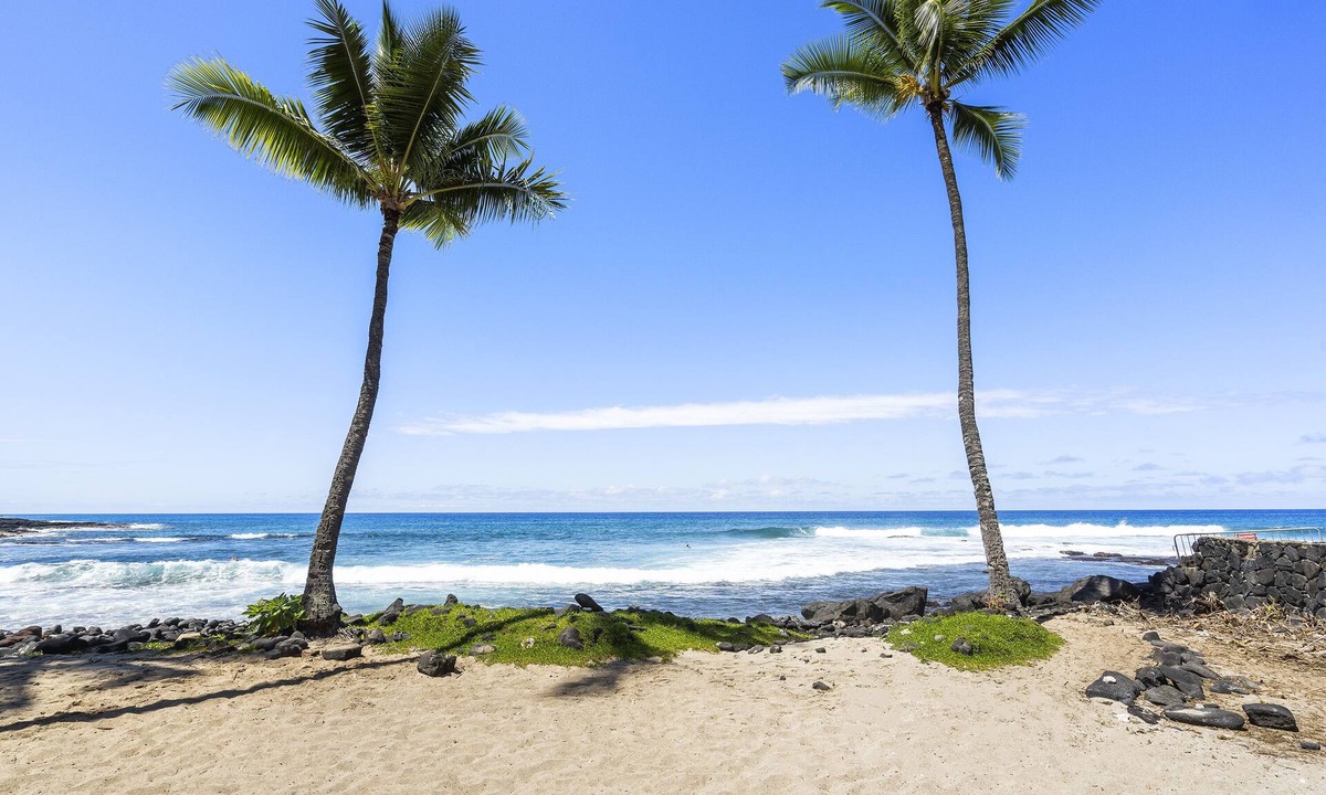 Historic Kailua Village Condo | Kona Reef Resort Condo F16 - 10% Discount on 7 day booking