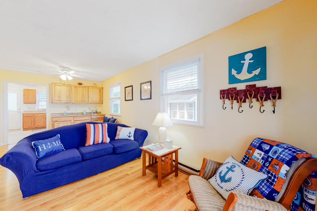 York Beach House | Lil