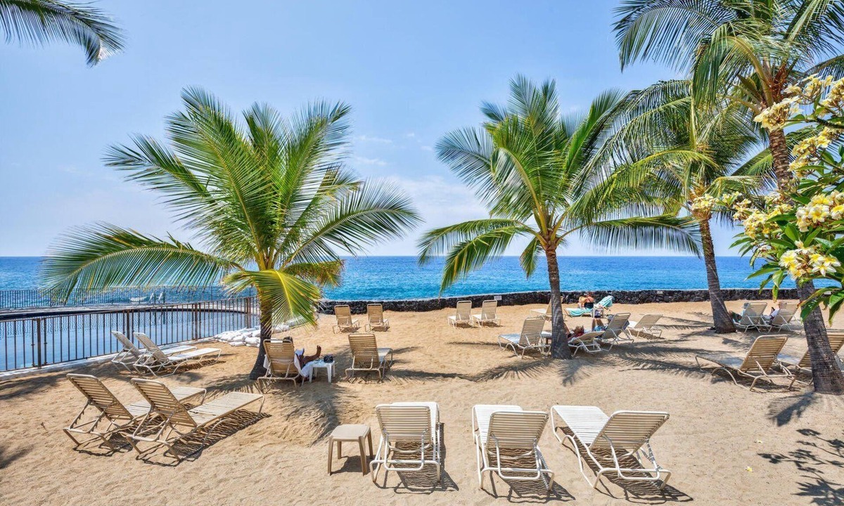 Kailua-Kona Condo | Ocean View - Great Value- Vrkcv
