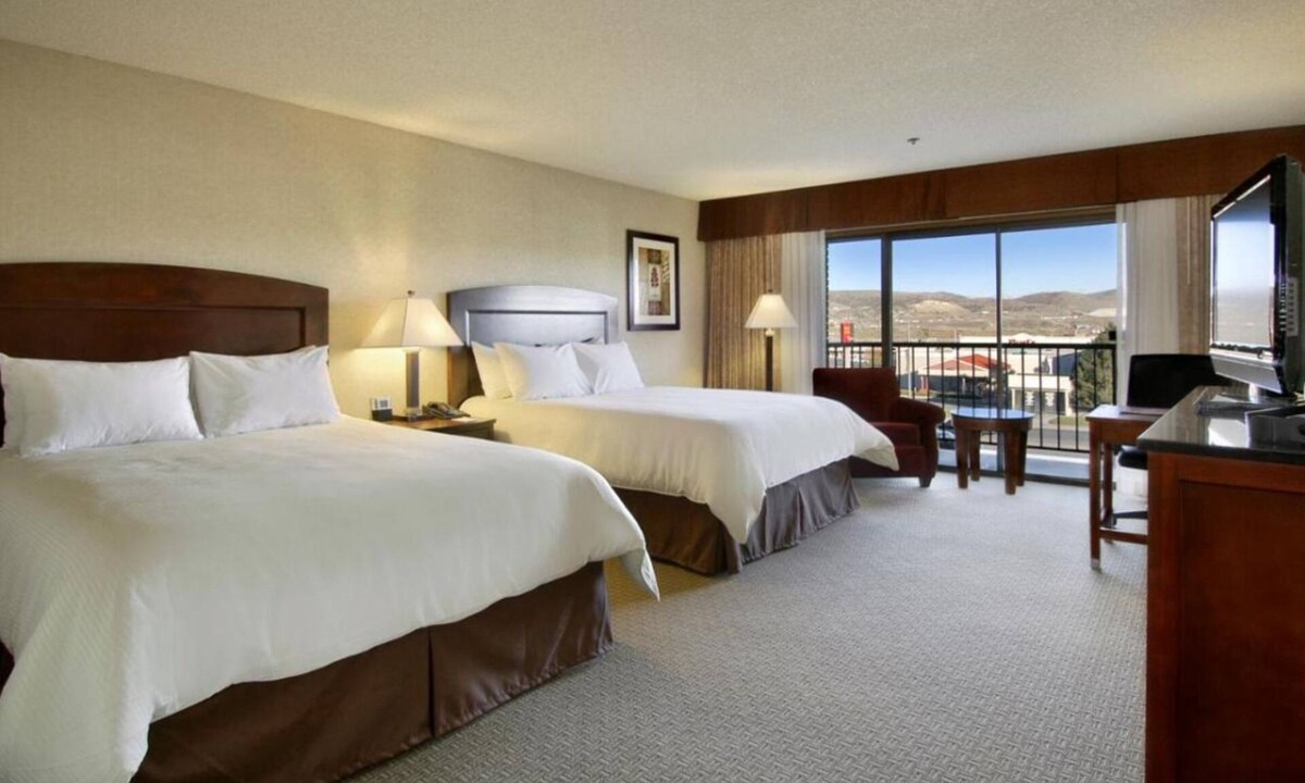 Elko Hotel | Relax and Unwind! 2 Convenient Units, Outdoor Pool, FREE Parking, Pets Allowed!