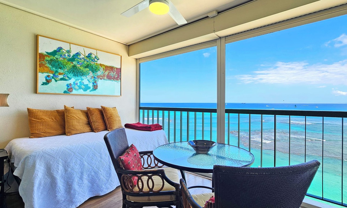 Diamond Head - Kapahulu - St. Louis Apartment | Sans Souci 903 Gorgeous apartment in Honolulu perfect for your next getaway
