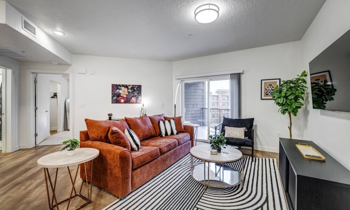 Draper Apartment | Skyline Suites Modern 1bd Apartment