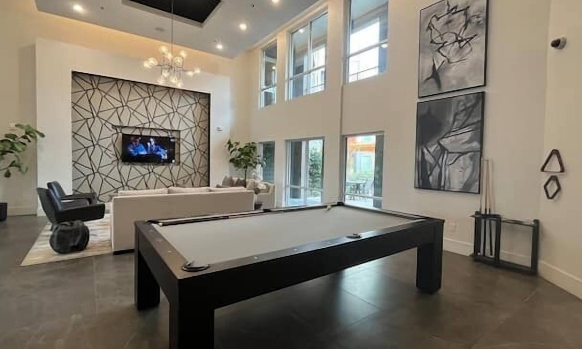 Kessler Apartment | Skyline Trinity