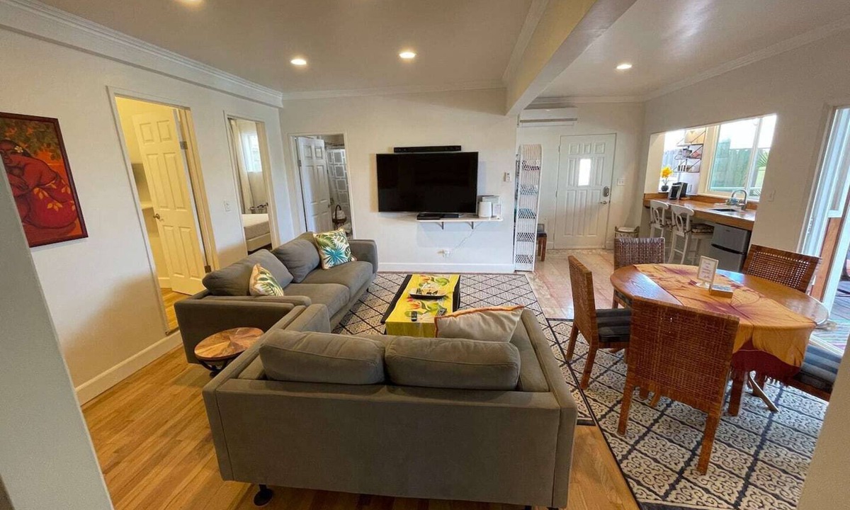 Kaneohe Villa | Spacious Waterfront with Gorgeous View & Pool