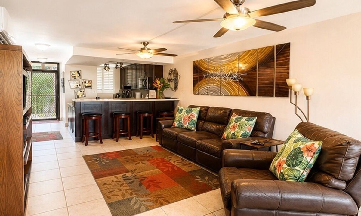 Maalaea Condo | Summer Specials-Luxury Ocean Front Condo Free Wi-Fi. Legal Rental