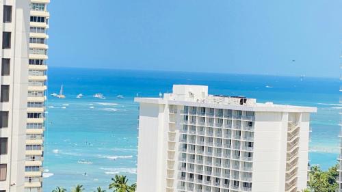 Waikiki Apartment | Waikīkī Cozy&Natural Ocean Mountain View hotel suite Free -parking
