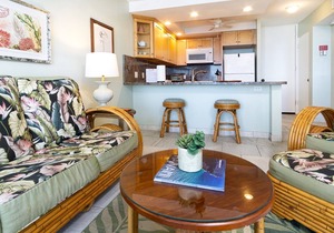 Amazing Oceanfront Condo 🤿 Fresh Island Flavor in Style and Comfort!🐠 - Hale Kona Kai 306 in Kailua Kona