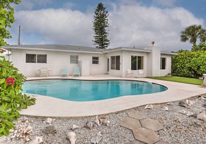 Bayfront St Pete Beach Home w/Outdoor Pool! in St Pete Beach