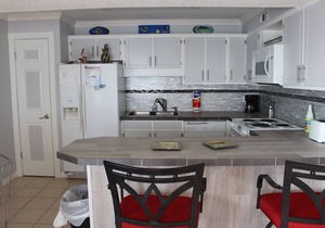 Gulf Front, Top Floor End Unit with Front & Side View of Gulf in Fort Walton Beach