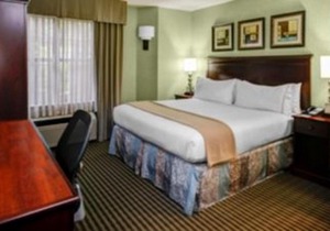 Holiday Inn Express Hotel & Suites Atlanta Buckhead by IHG in Atlanta