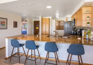 🏖️Keauhou Condo Sleeps 4 | Lanai, Golf Views & A/C in Kailua Kona