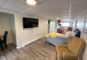 lovely 2-bedroom apartment with pool 3 in Hampton