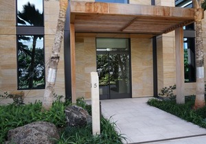 Parklane 6802 2bd 1K2D in Honolulu