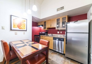 Phoenix Loft sleeps 6 in Phoenix
