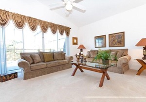 Ref 32 Modern 4 Bed villa with private pool Near Disney in Davenport
