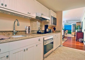 SUMMER REDUCED! Villa 302, King bed, Penthouse Lvl Ocean View Turtle Bay in Kahuku