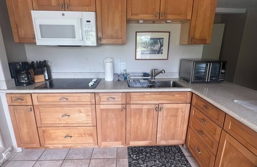 Lanikai House | 1 bedroom steps to white sand beach