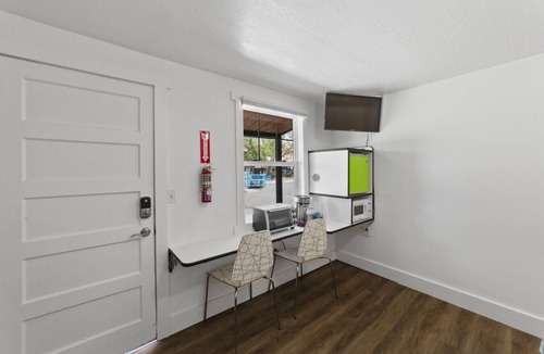 Moab Apartment | Atomic #5 I Downtown I Historic I Trailer Parking