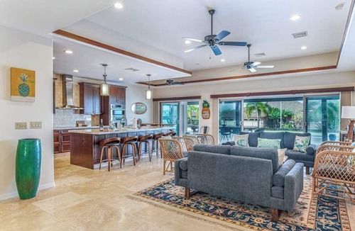 Alii Heights Mauka House | August Special! Tropical Beach-Close Kona Retreat with Pool & Lanai