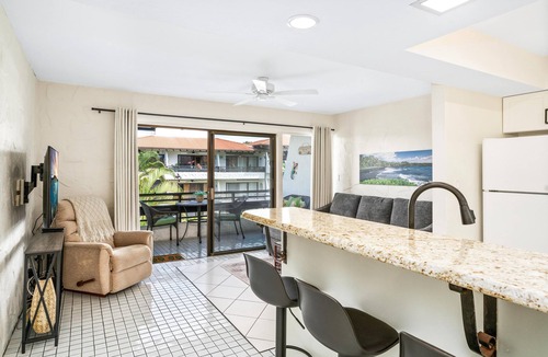 Kailua-Kona Condo | Big Island Casa De Emdeko A308 1 Bedroom Condo