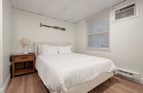 Sylvan Beach Bed & Breakfast | Cozy Beach Studio | The Beachside Co. #6