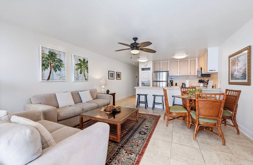 Kailua-Kona Condo | Direct Ocean Front - Upgraded Unit - Free Concierge - Vrkcv