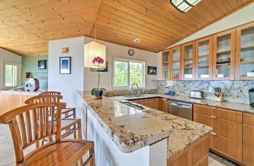 Keaau Cottage | Direct Oceanfront, Big Island Home