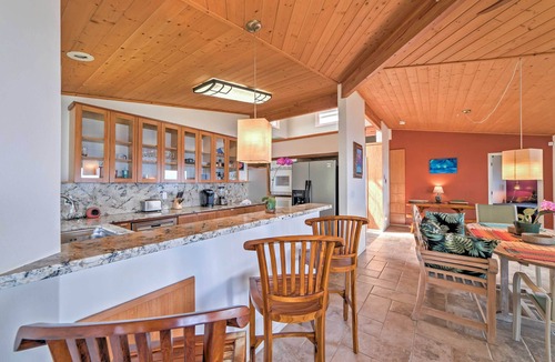 Keaau Cottage | Direct Oceanfront, Big Island Home
