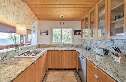 Keaau Cottage | Direct Oceanfront, Big Island Home
