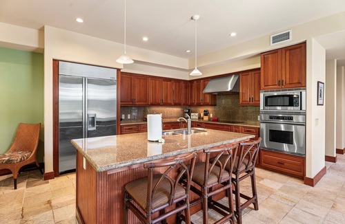 Kamuela House | Family-friendly & Romantic Getaway - Beach Club Access- Vrkcv