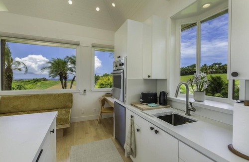 Kilauea House | Hale Lani 1 Bedroom Home by RedAwning