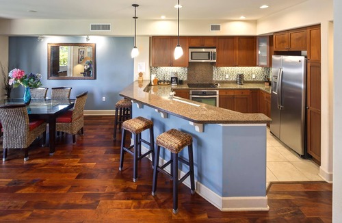 Waikoloa Condo | Halii Kai 2 Free Rental Cars KBM Resorts Oceanfront 2-bedroom Luxury Condo On Big Island Halii Kai Resort 2 Units, 5 Bedrooms Ml-1293