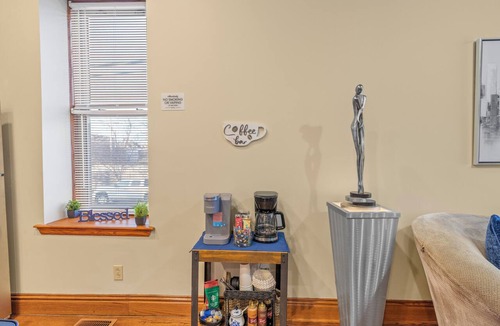 Shaw Apartment | Historic Shaw Escape by MISSOURI BOTANICAL GARDEN, ZOO, Forest Park, The GROVE