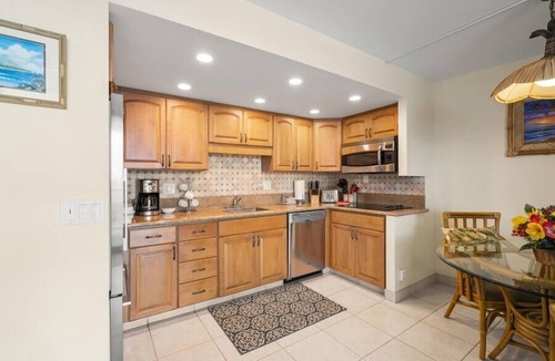 Kihei Condo | Kihei Beach, #305 1 Bedroom Condo by RedAwning