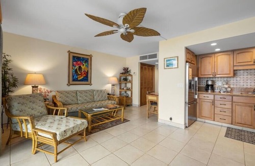 Kihei Condo | Kihei Beach, #305 1 Bedroom Condo by RedAwning