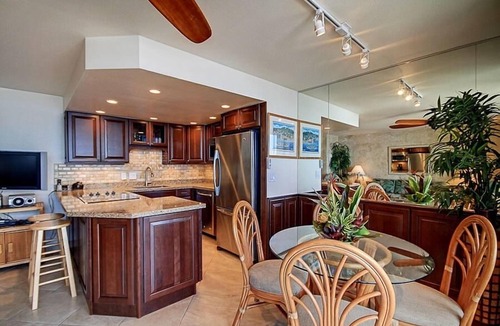 Kihei Condo | Kihei Beach, #307 1 Bedroom Condo by RedAwning
