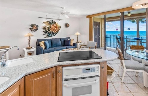 Kihei Condo | Kihei Beach #504 1 Bedroom Condo by RedAwning