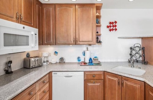 Kihei Condo | Kihei Beach #504 1 Bedroom Condo by RedAwning