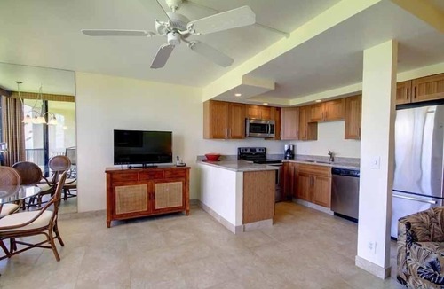 Kihei Condo | Kihei Surfside, #211 1 Bedroom Condo by RedAwning
