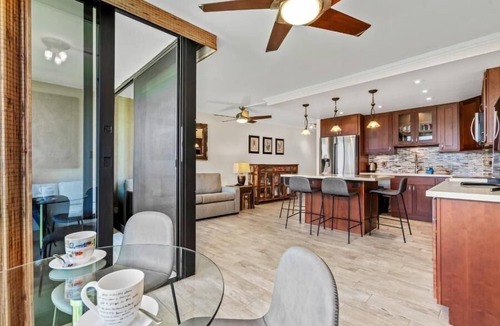 Kihei Condo | Kihei Surfside, #512 1 Bedroom Condo by RedAwning