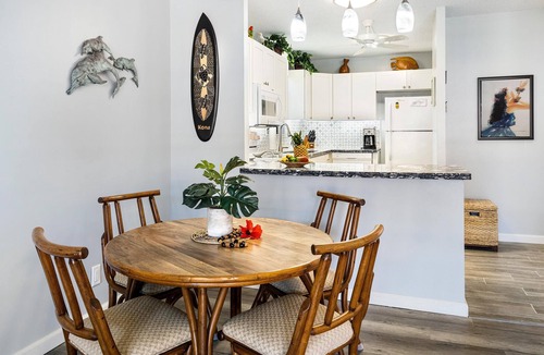 Kailua-Kona Condo | Kona Makai 1-204 Oceanview! AC! Remodeled! 2bd/2ba