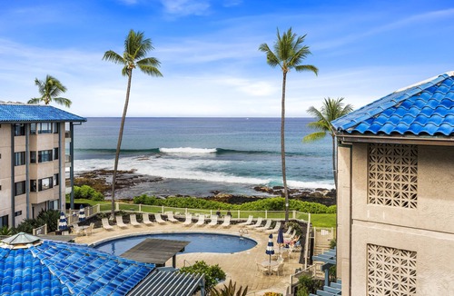 Historic Kailua Village Condo | Kona Reef Resort Condo F16 - 10% Discount on 7 day booking