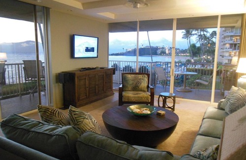 Kaanapali Condo | LUXURIOUS OCEANFRONT CORNER UNIT REMODELED WITH ISLANDS & BLACK ROCK VIEWS